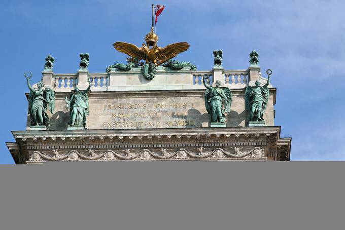 Neueburg Museum Völkerkunde hautnah - Wien - Österreich