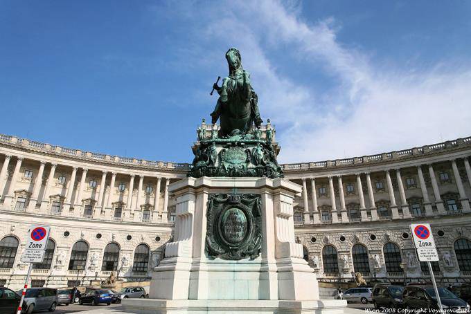 Neueburg, Völkerkunde Museum Helden Platz - Wien - Österreich
