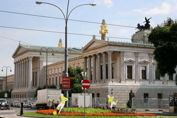 Parlament Kaminansicht Schmerlingplatz - Wien - Österreich