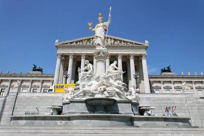 Pallas Athene Brunnen Parlament Landschaft - Wien - Österreich