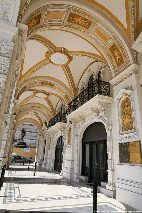 Reichsratstraße Arkaden - Wien - Österreich
