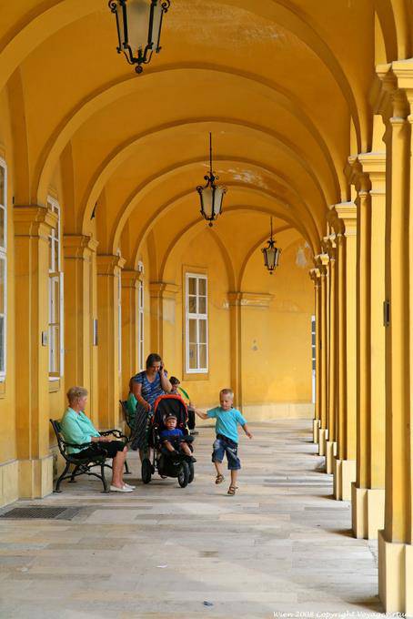 Schönbrunn, Rennen unter den Bögen - Wien - Österreich