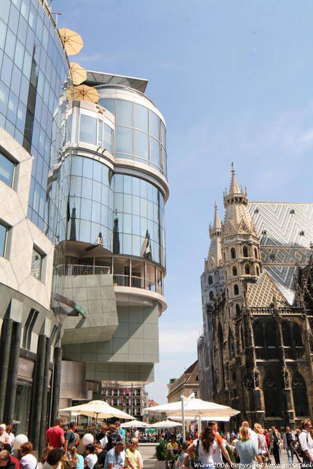 Stadt Graben Haas Haus Kontrast - Wien - Österreich