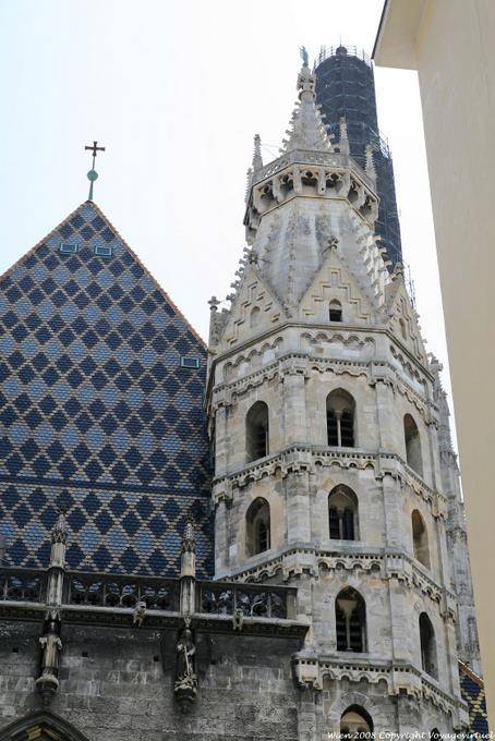 Stephansdom, mit Blick auf den Turm - Wien - Österreich