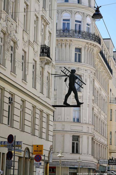 Wipplingerstrasse, Lenkrad Schornsteinfeger - Wien - Österreich