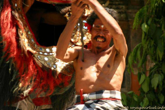 Selbstmord, balinesischen Tanz-Show, Batubulan Kriss - Bali