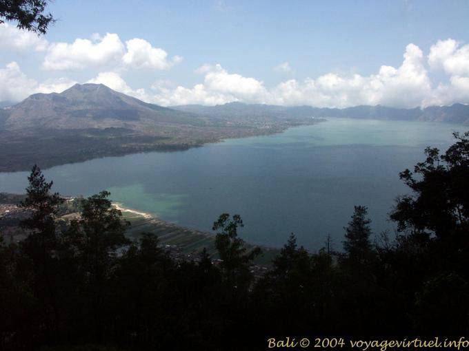 Panorama des Lago Batur - Bali