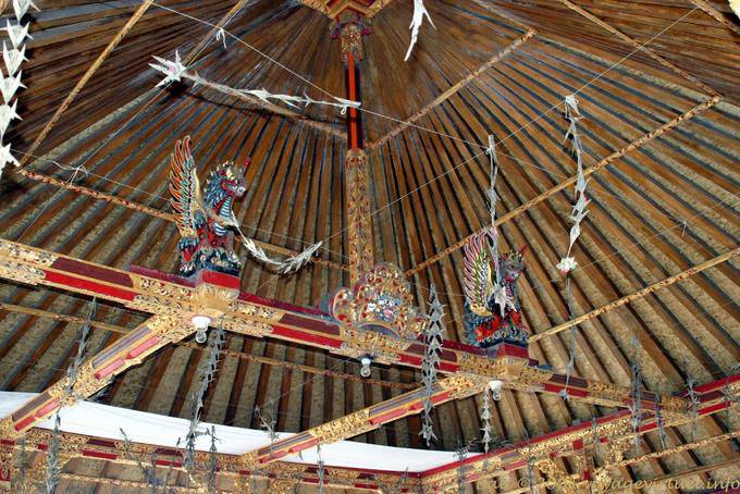 Tempel Decke, Pura Ulun Danu Batur - Bali