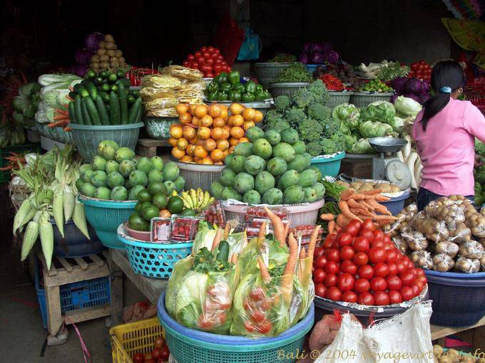 Stall bunten Früchten und Gemüse, Bedugul - Bali