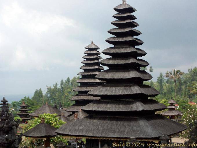 Agama Hindu Dharma Tempel Pura Besakih - Bali