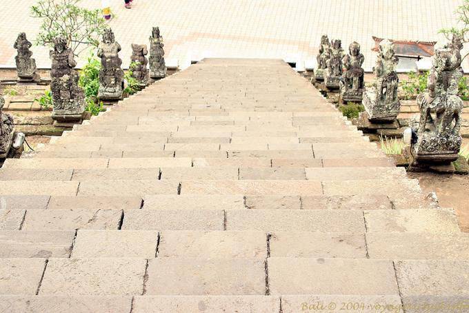 Oben an der Treppe, Pura Besakih - Bali
