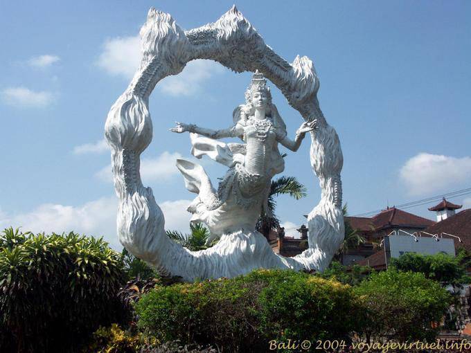 Göttin im Zentrum von Gianyar - Bali
