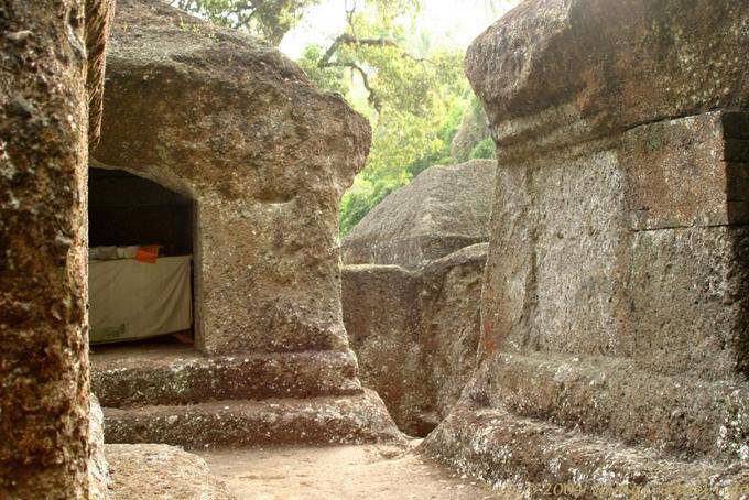 Stein Mausoleum, Gunung Kawi - Bali