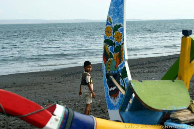 Kinder- und verzierten jukung Kusamba - Bali