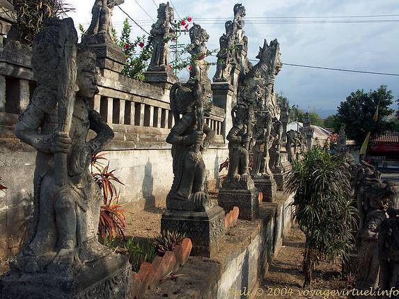 Außerhalb der Tempel Zeichen Ramayana Maduwe Karang - Bali