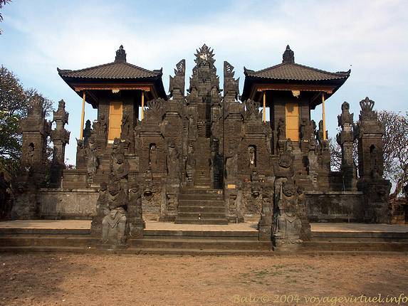 Jagaraga Dalem Tempel gehört zu Pura Kahyangan Tiga Jagaraga - Bali