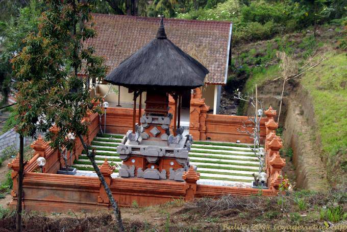 Jardin de prière sur terrasse, Puncak Penulisan Bügel Bali  