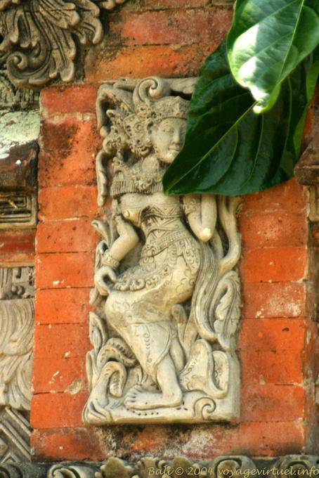 Carving Ziegel Rambut Siwi Temple - Bali