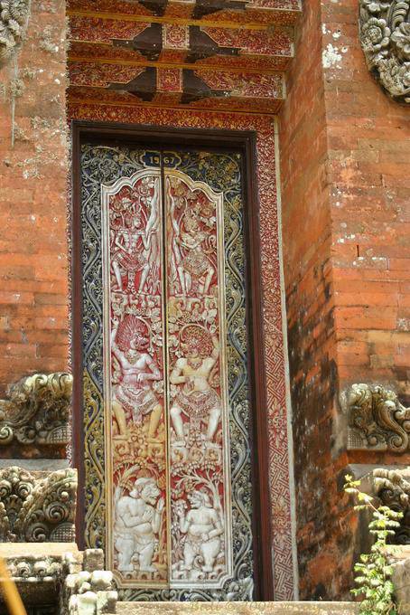Kunstvolle Tür Rambut Siwi Temple - Bali