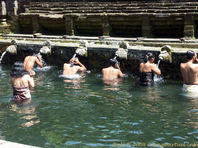 Brunnen von Tirta Empul Unsterblichkeit - Bali