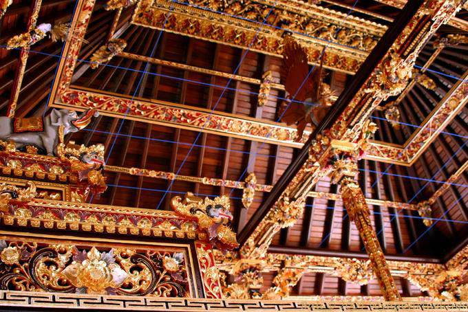 Decke des Pavillons, Tirta Empul - Bali