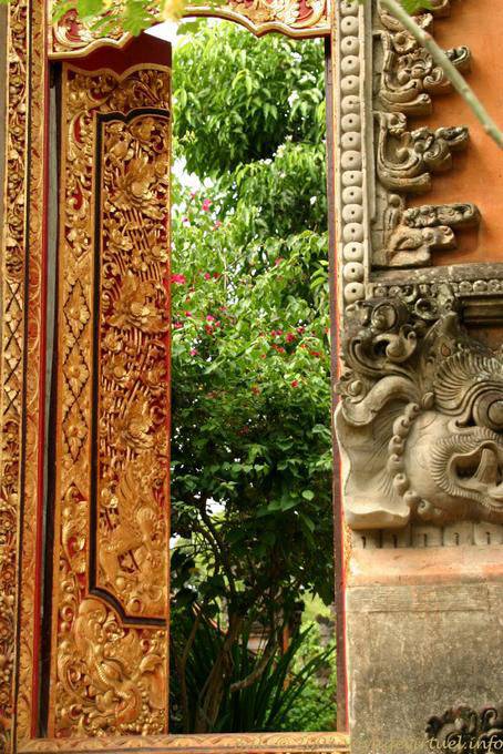 Innerhalb Tor der Puri Saren Agung, Ubud - Bali