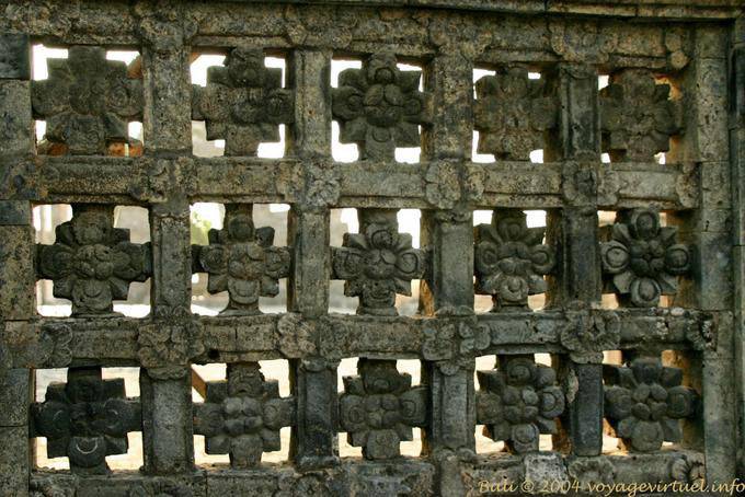 Fenster Blumenhosenträger , Uluwatu - Bali