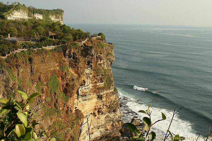 Draufsicht auf Uluwatu Klippe - Bali
