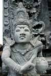 Statue laufen mit erhobenen Zeigefinger, Puncak Penulisan, Bali.