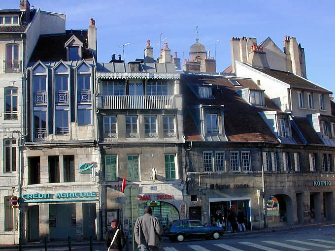 Besançon, typischen Häusern an der Ecke der rue de l'Orme Chamars und Rue du Lycée - Frankreich