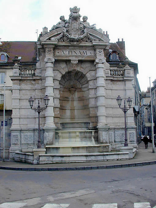 Besançon, Utinam Fontaine, Place Jean Cornet - Frankreich