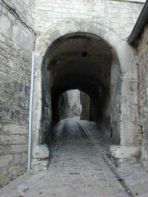 Besançon, die Straße von Chambrier mittelalterlichen Gang - Frankreich