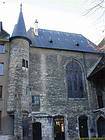 Besançon, ein Turm mittelalterlichen Rue du Palais, Frankreich.