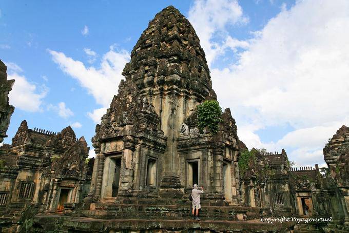 Rundgang durch das zentrale Heiligtum, Banteay Samre, Angkor, Kambodscha