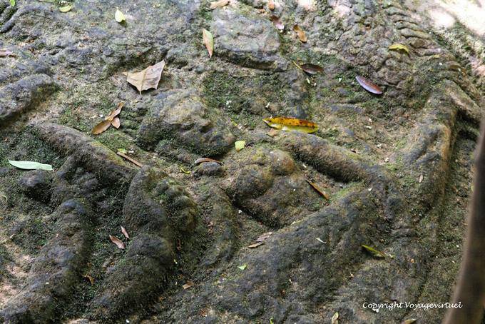 Steinmetzarbeiten im Stung, Fluss Kbal Spean, Angkor, Kambodscha