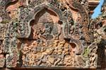 Pediment der südlichen Bibliothek, Banteay Srei, Kambodscha.