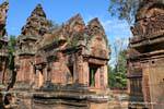 Das zentrale Heiligtum von hinten, Banteay Srei gesehen, Kambodscha.