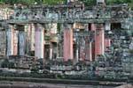 Farbige Spalten der Halle Tänzer, Preah Khan, Kambodscha.