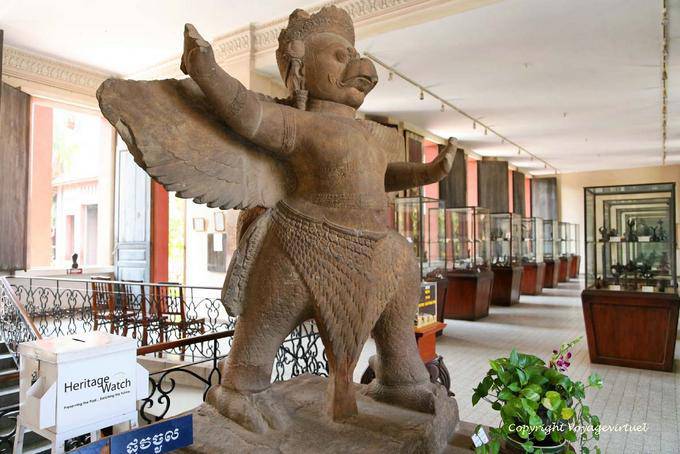 Statue von Garuda Koh Ker Stil, National Museum, Phnom Penh - Kambodscha