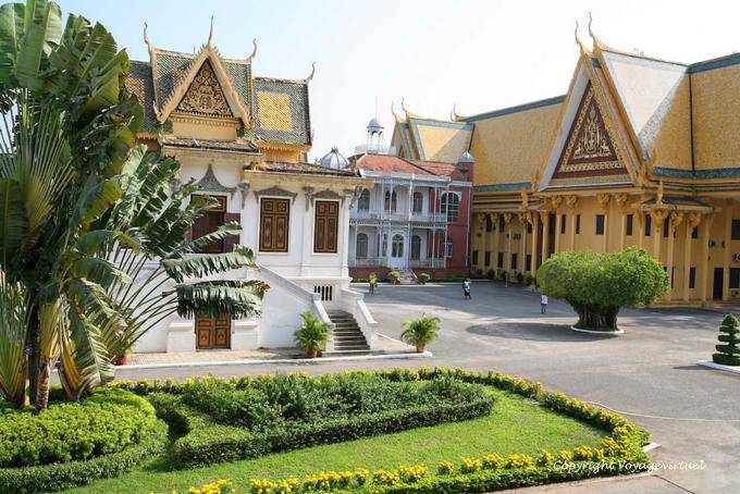 Vorgarten Prasat Khemarin, Königspalast, Phnom Penh - Kambodscha