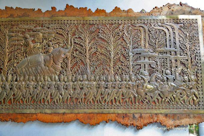Fresco geschnitzt in Metall, Wat Preah Keo, Phnom Penh - Kambodscha