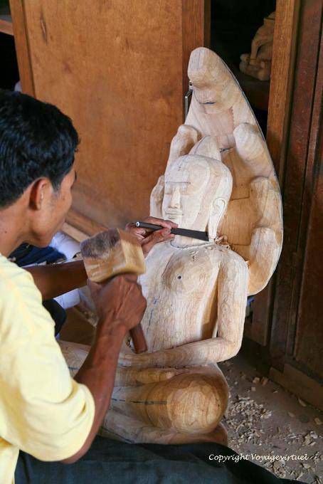 Woodcarver, Siem Reap - Kambodscha