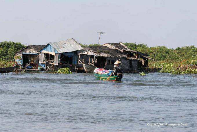 Mikrowelle schwimmendes Dorf auf dem Tonle Sap See - Kambodscha