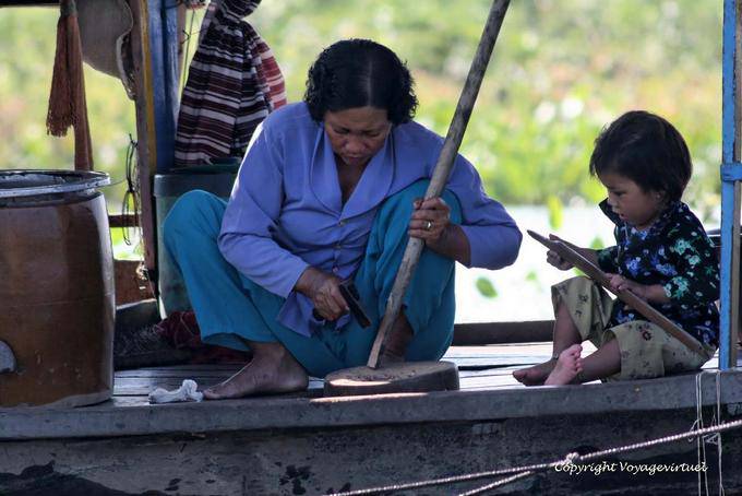 Größe der Familie Spikes, Tonle Sap See - Kambodscha
