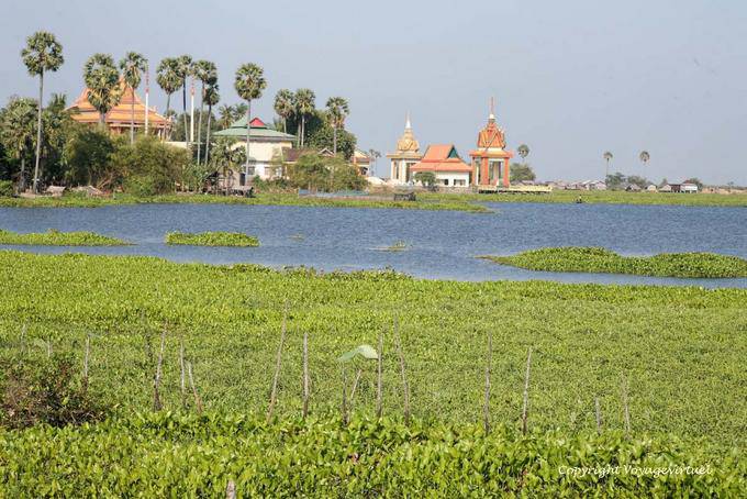 Tempel am Ufer des Tonle Sap See - Kambodscha