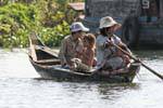 Familienboot auf dem Tonle Sap See, Kambodscha.