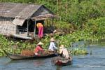 Austausch auf dem See, Tonle Sap, Kambodscha.