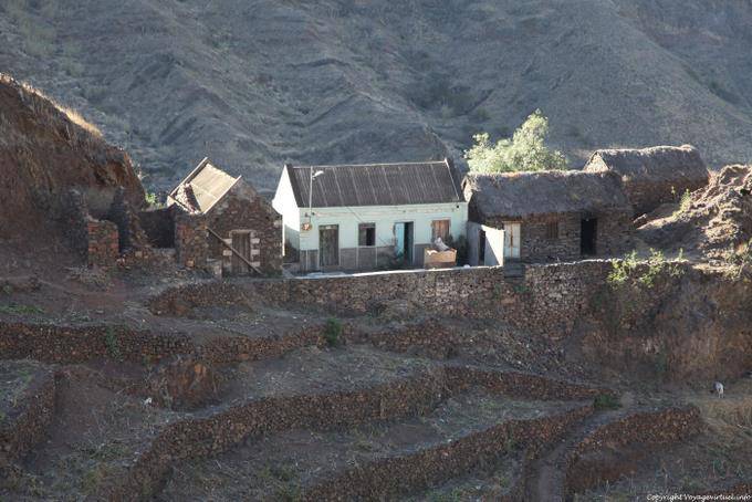 Santo Antão, Haus am Rand - Kap Verde