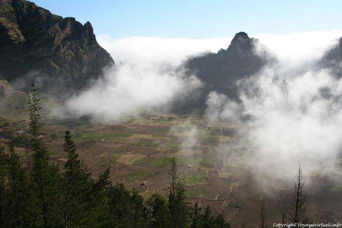 Santo Antão, Wolken im Caldera - Kap Verde