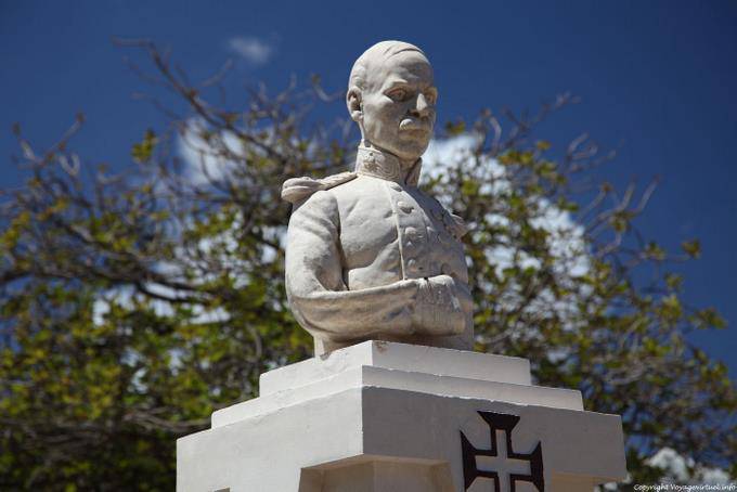 São Vicente, praca Amilcar Cabral, Mindelo, General Büste - Kap Verde